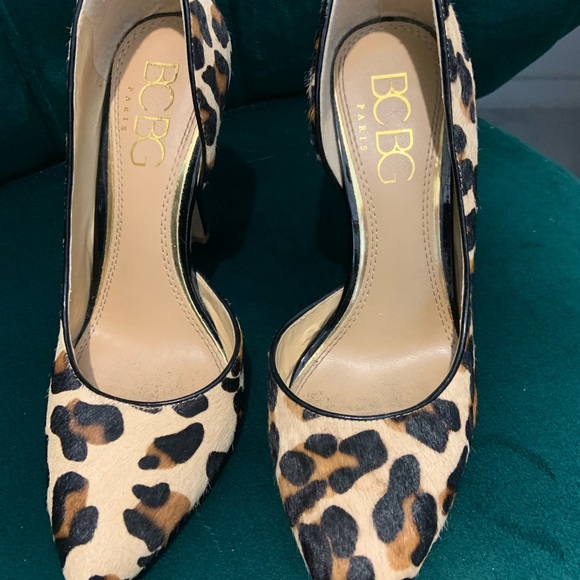 Shoes - Picture 3 of 5